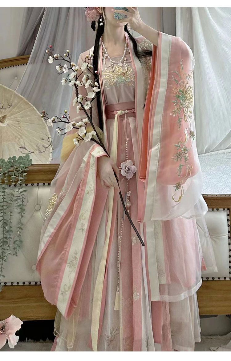 Original waist-length large-sleeved shirt with suspenders, one-piece pleated skirt, embroidered Song Dynasty Hanfu for women