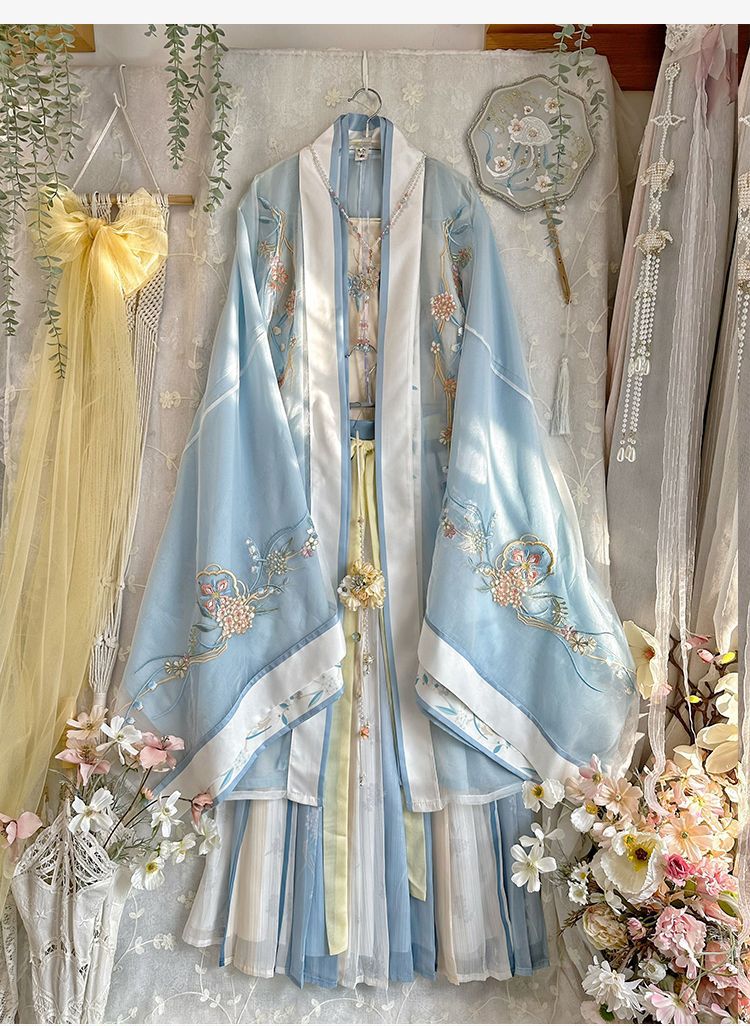 Gradient embroidered long-sleeved shirt with suspenders and one-piece waist-length pleated skirt made in Song Dynasty, Hanfu for women